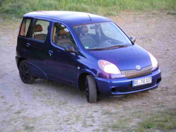 TOYOTA Yaris Verso Van Kombi 5 Fünf Türer Familienfahrzeug Caddy Berlingo