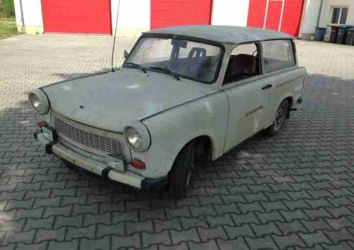 TRABANT P 601 KOMBI MIT PAPIEREN UND
