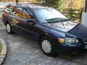 TÜV 5/15 Volvo V70 dunkelblau Bj 2006 140 PS 230000km Klimaautomatik scheckheft