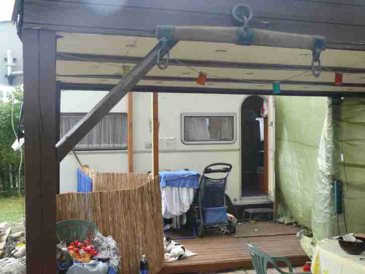 Tabbert Wohnwagen und kleiner Wohnwagen, feststehend