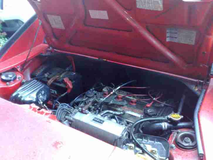 Tojota Kult MR2