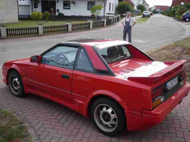 Tojota Kult MR2 (mini Ferrari)