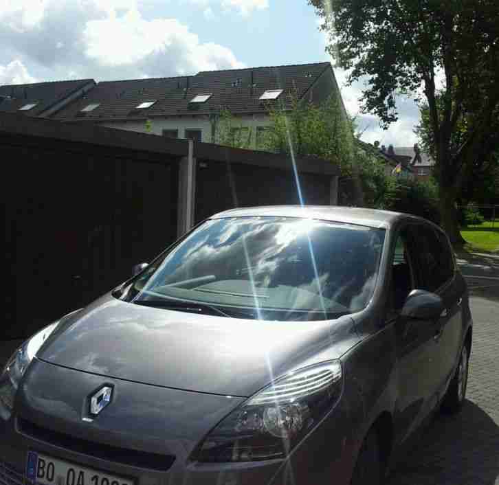 Toller Grand Scénic Dynamique TCe 130 mit vielen Extras