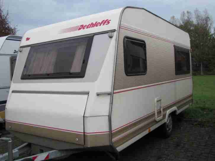 Top Wohnwagen Dethleffs New Line 435 T