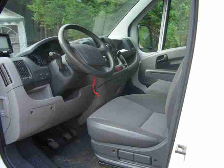 Top erhalten: Peugeot Boxer 2,2 HDI/120 CV