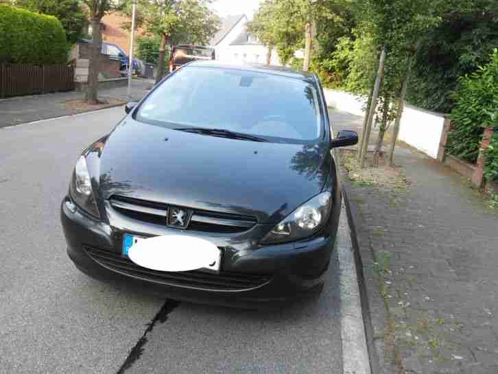 Totalschaden: Peugeot 307 HSN/TSN: 3003/543
