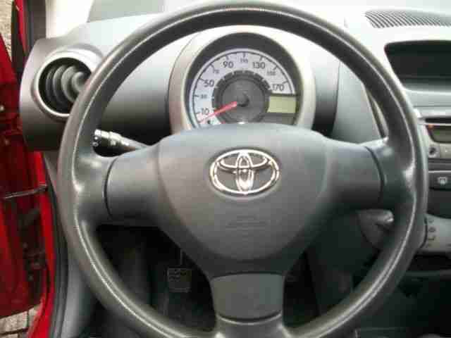 Toyota AYGO Cool/8 fach/el.FH/Funk ZV/Servo/1.Hd/Euro 4