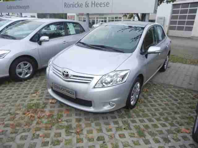 Toyota Auris 1.33 VVT-i Edition / EPH