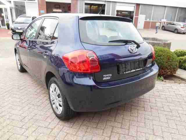 Toyota Auris 1.4 VVT-i Sol