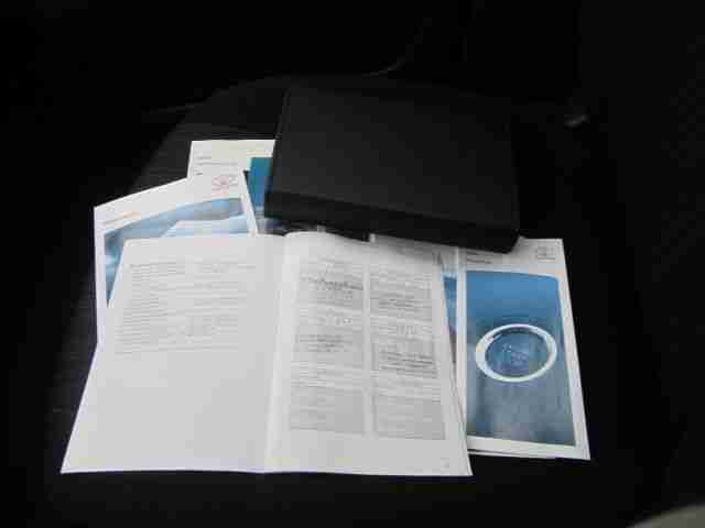 Toyota Auris 1.6 Life,Parksensoren,Insp. neu,HU/AU neu