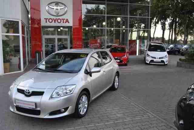 Toyota Auris 1.6 VVT-i Multimode Executive
