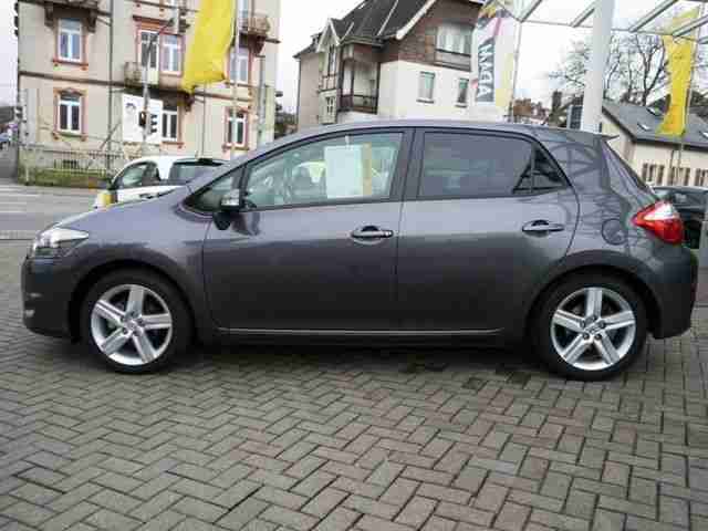Toyota Auris 1,6l Valvematic,5türig,Navi,Klima.