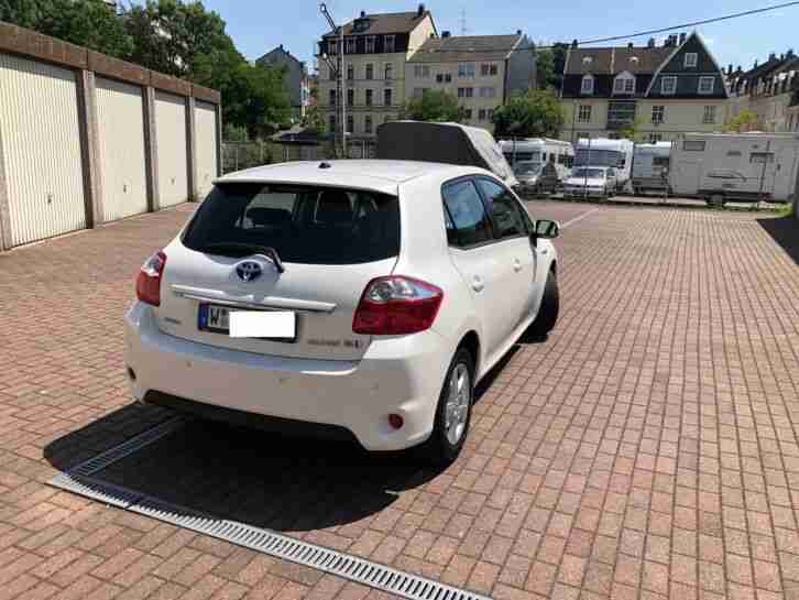 Auris 1.8 Hybrid, guter Zustand, privat, NAVI,