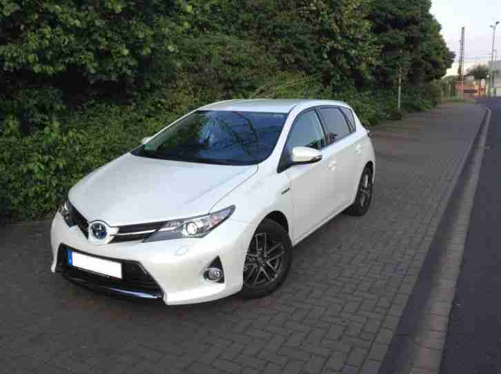 Toyota Auris Hybrid Edition, 2014