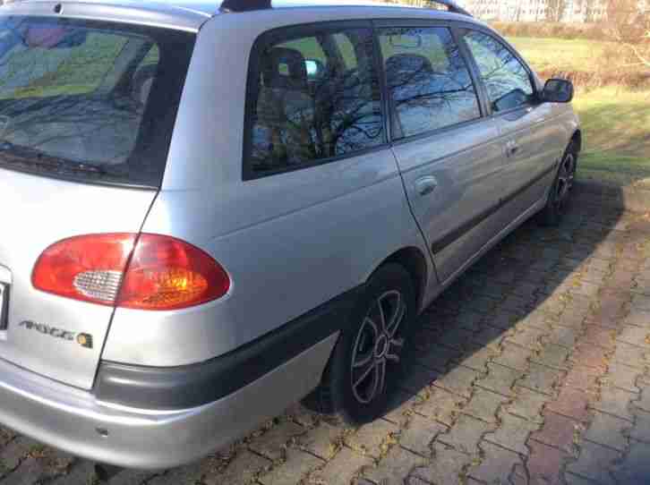 Toyota Avensis 1,8 2.Hand Kombi 81kW Klimaanlage,AHK, 88T.Km