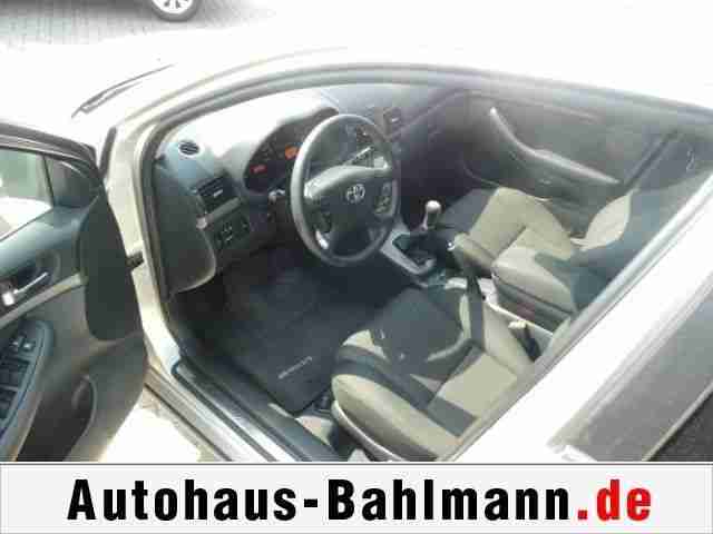 Toyota Avensis 1.8 Combi Executive