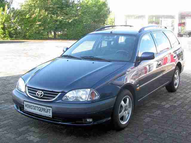 Toyota Avensis 1.8 Combi linea sol