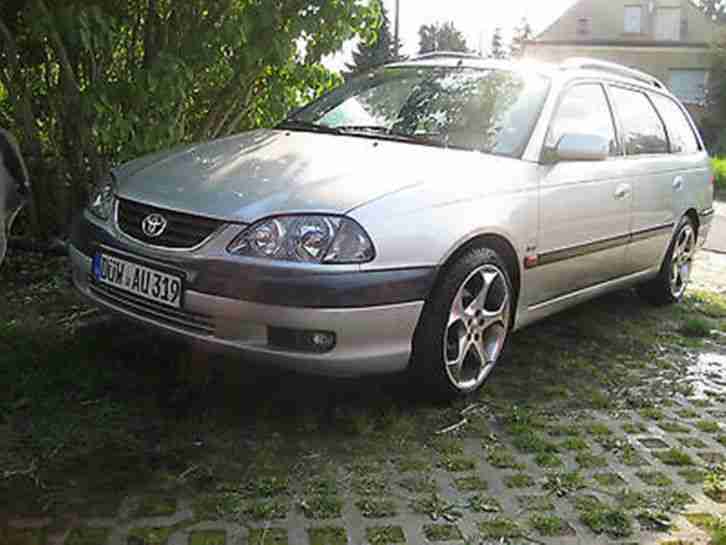 Toyota Avensis 1.8 Combi vvt-i linea sol - EZ 08/2001 - 153000 km