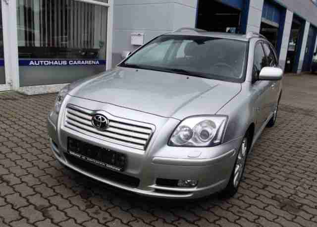 Toyota Avensis 1.8 VVT i Combi 1.Hand AHK Xenon PDC