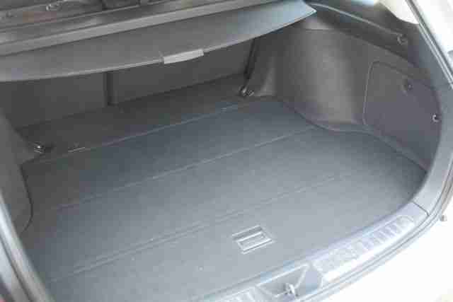 Toyota Avensis 1.8 VVT-i Combi Edition