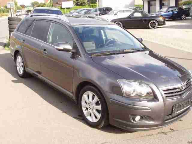 Toyota Avensis 1.8 VVT-i Combi Edition LPG-Gas