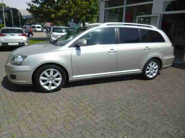Toyota Avensis 1.8 VVT-i Combi Edition Navigation, Klim