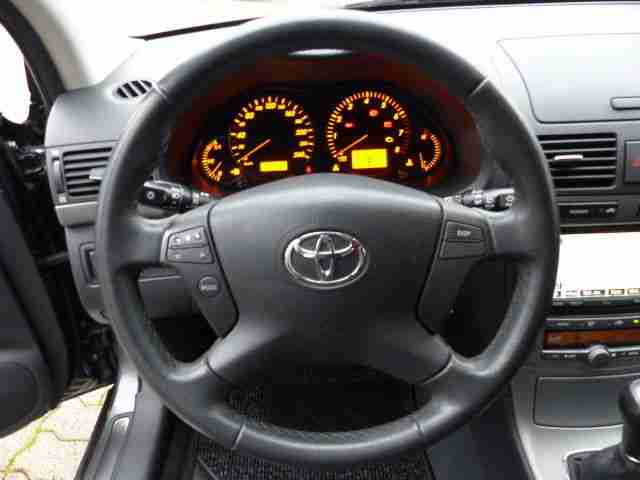 Toyota Avensis 1.8 VVT-i Combi Executive/1.Hand/ Unfall