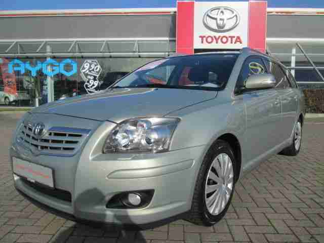 Avensis 1.8 VVT i Combi Executive