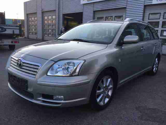 Avensis 1.8 VVT i Combi Executive