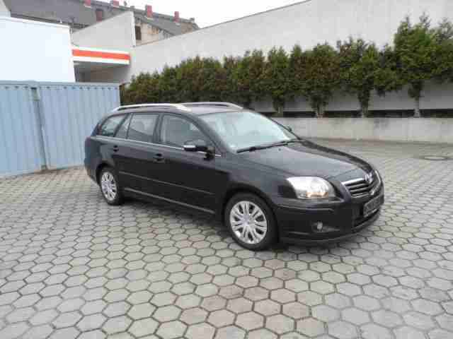 Avensis 1.8 VVT i Combi Executive