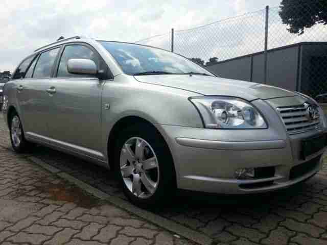 Toyota Avensis 1.8 VVT-i Combi Sol