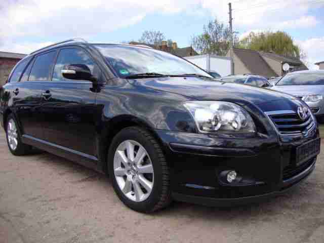 Toyota Avensis 1.8 VVT-i Combi Sol