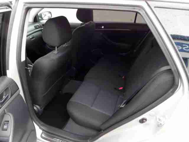 Toyota Avensis 1.8 VVT-i Combi TOP Zustand