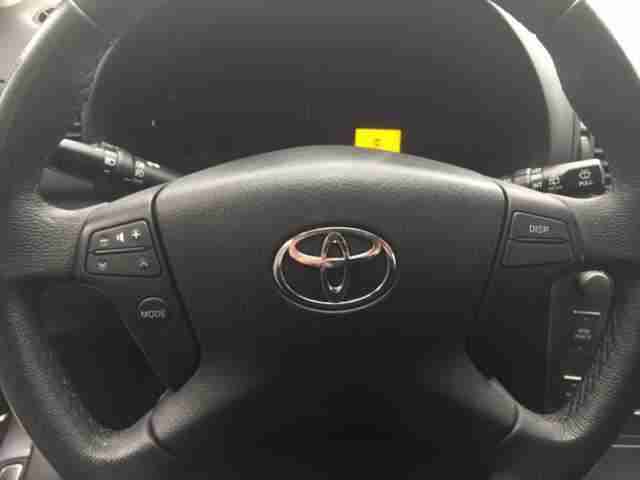 Toyota Avensis 1.8 VVT-i Combi Team* AHK-starr*