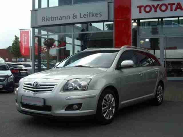 Toyota Avensis 1.8 VVT-i Combi Travel