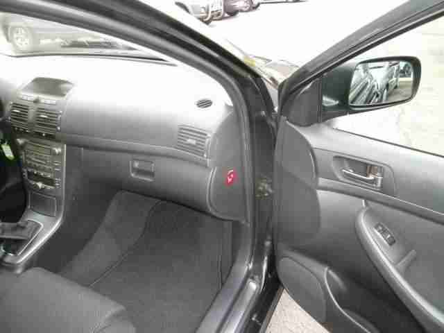 Toyota Avensis 1.8 VVT-i Sol