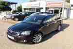 Avensis 2.0 D 4D Combi Executive