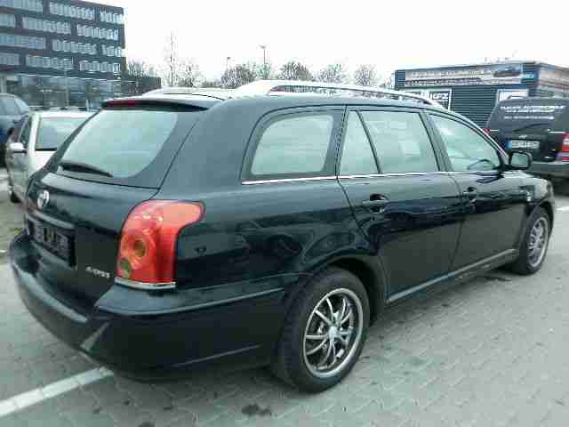 Toyota Avensis 2.0 D-4D Combi Executive~Leder~Xenon~PDC