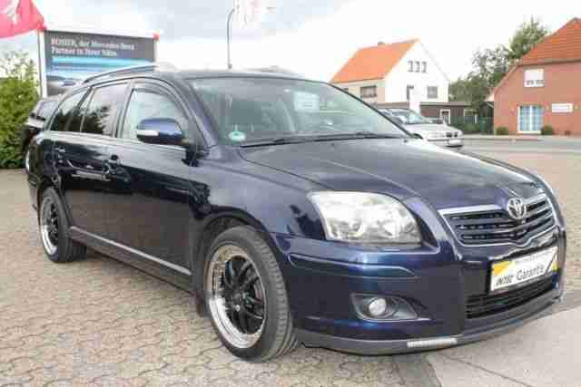 Toyota Avensis 2.0 D-4D Combi Executive Navi Xenon