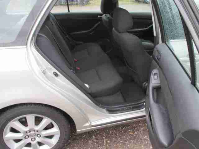 Toyota Avensis 2.0 D-4D Combi / Navi* Klimatronic*