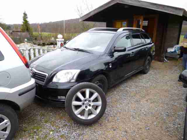 Toyota Avensis 2.0 D-4D Combi -Navigation
