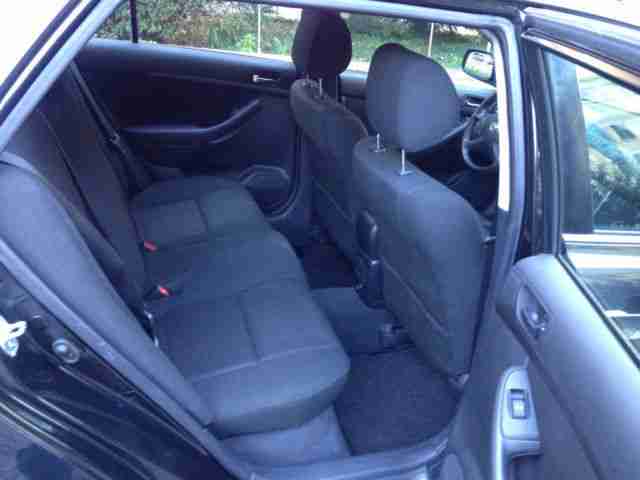 Toyota Avensis 2.0 D-4D Combi Sol