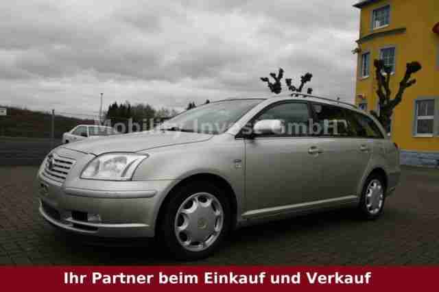 Toyota Avensis 2.0 D 4D Combi Sol