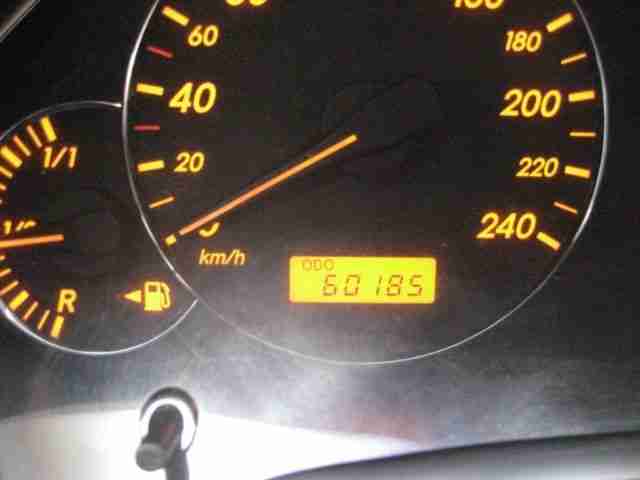 Toyota Avensis 2.0 D-4D Combi Travel