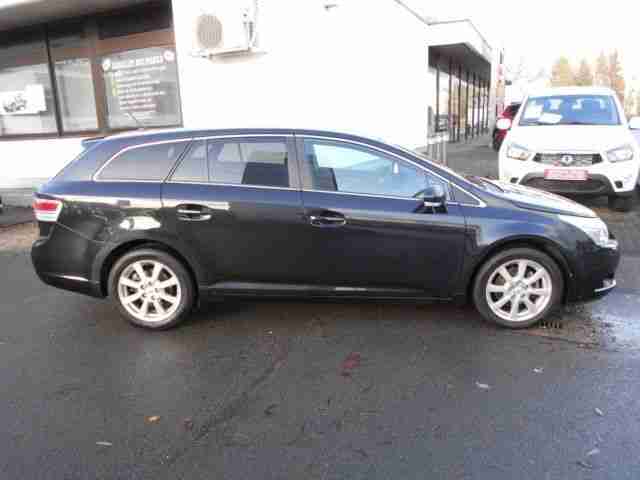 Toyota Avensis 2.0 D-4D DPF Kombi Executive Xenon