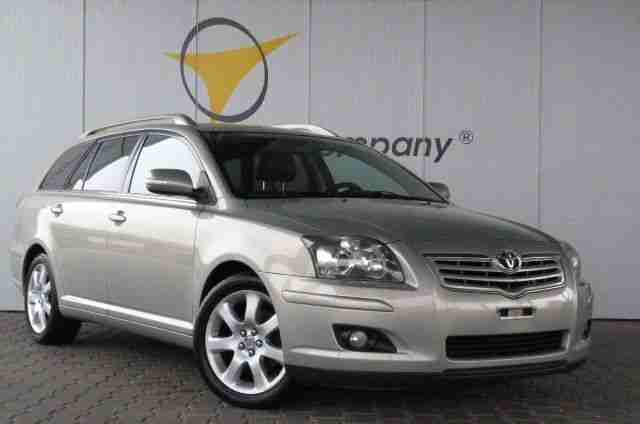 Toyota Avensis 2.0 D 4D . LEDER, SITZH, KLIMA AUT, NAVI