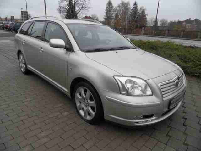 Toyota Avensis 2.0 VVT-i Combi Automatik Executive