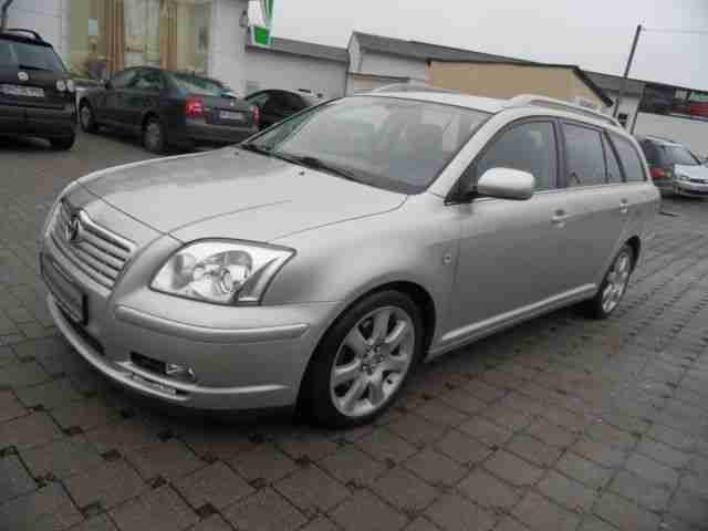 Toyota Avensis 2.0 VVT i Combi Automatik