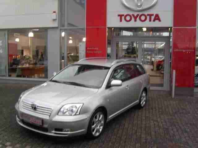 Toyota Avensis 2.0 VVT-i Combi Automatik Executive