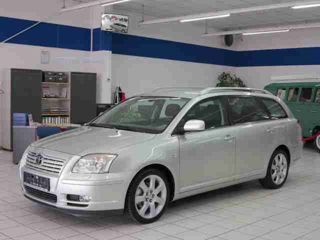 Toyota Avensis 2.0 VVT-i Combi Executive / NAVI !